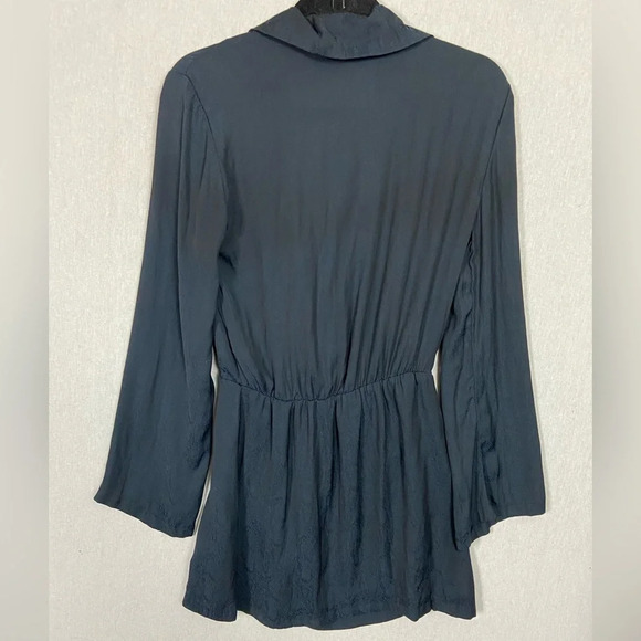Free People Tonal Snakeskin Faux Wrap Mini Dress Bell  Sleeves Sz XS - Picture 3 of 14